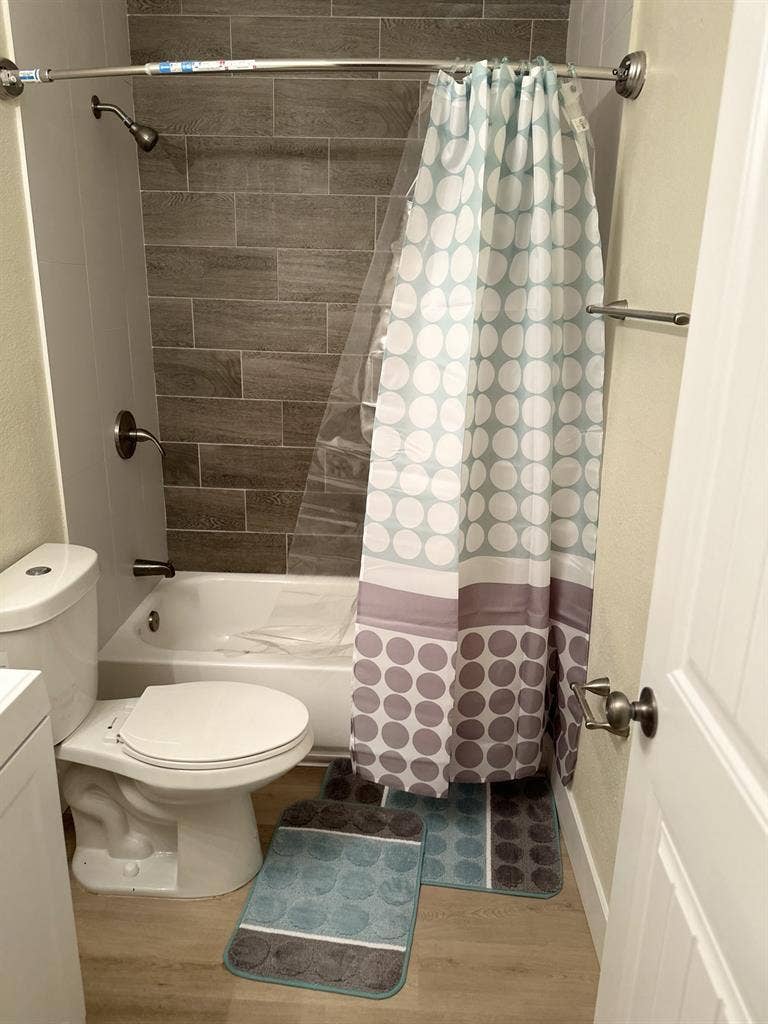 Clean & Cozy Room for Rent