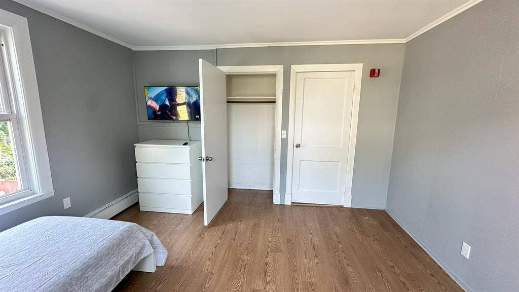 2 Rooms for Rent (Women Only)