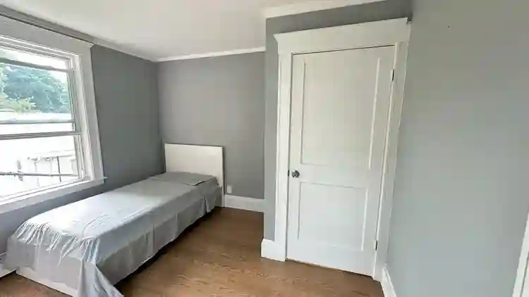 2 Rooms for Rent (Women Only)