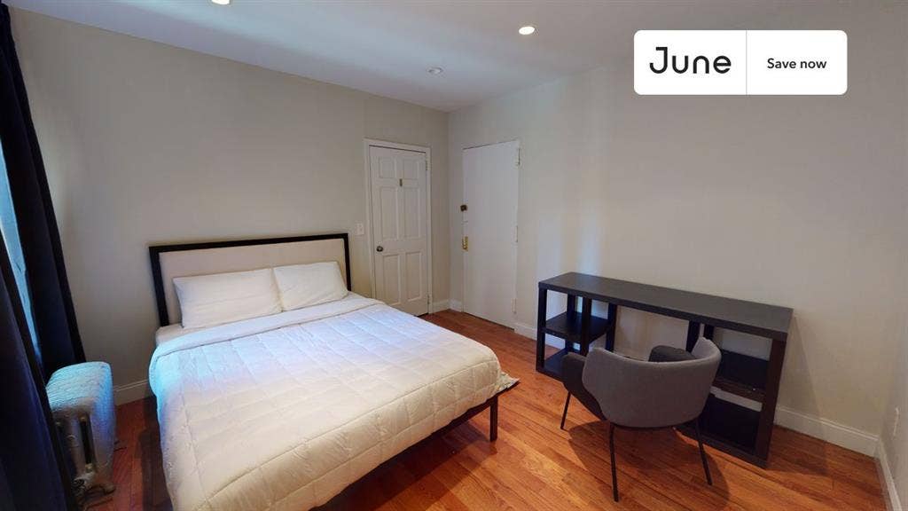 2 BR in New York City