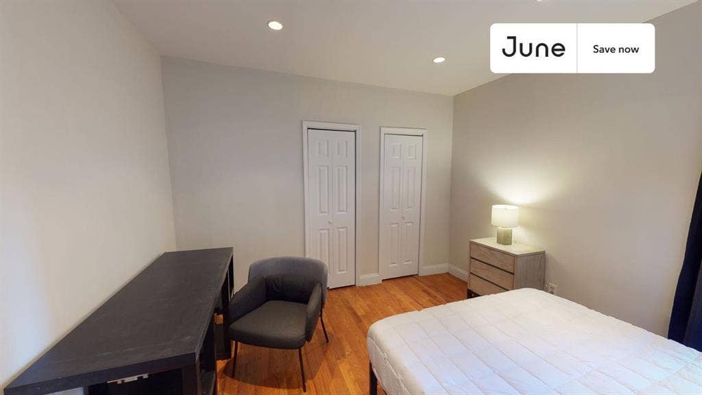 2 BR in New York City