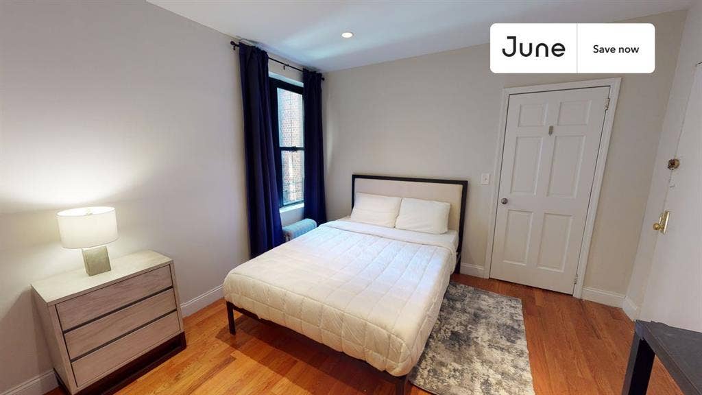 2 BR in New York City