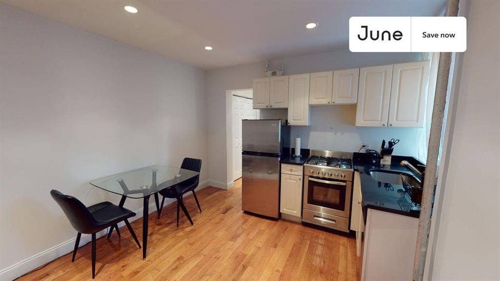 2 BR in New York City
