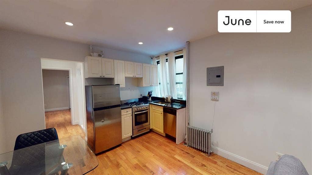 2 BR in New York City
