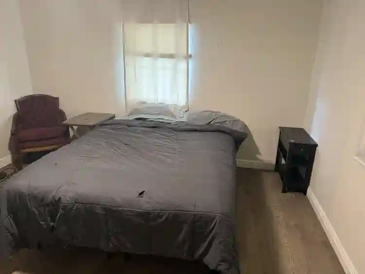 Seeking roommate for private room