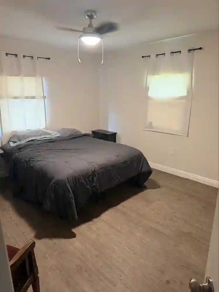 Seeking roommate for private room