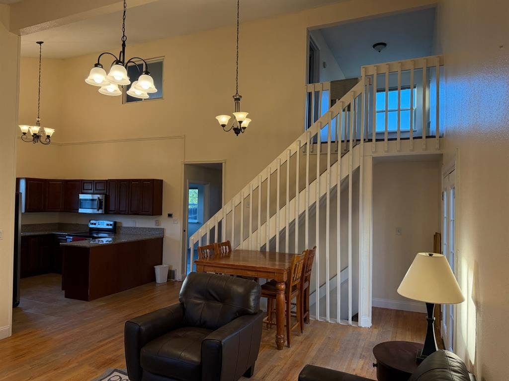 3 Room Upstairs Suite