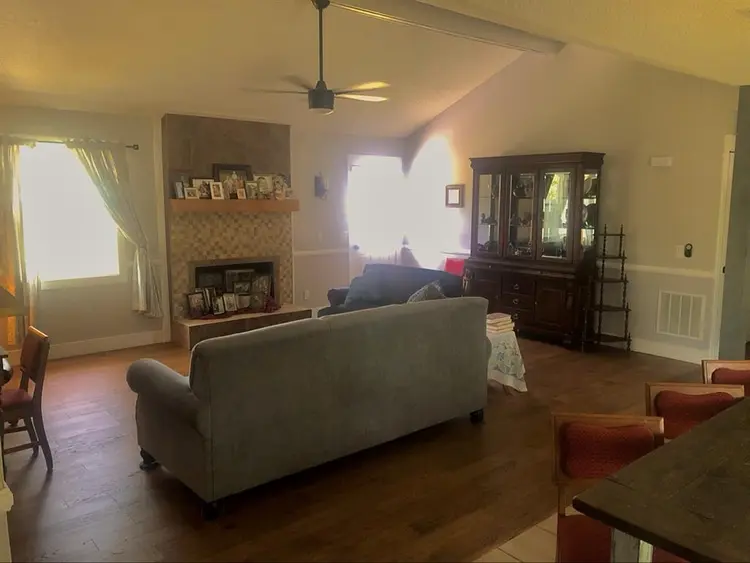 Shared home in St. Marys