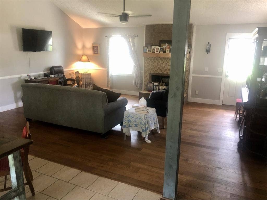 Shared home in St. Marys