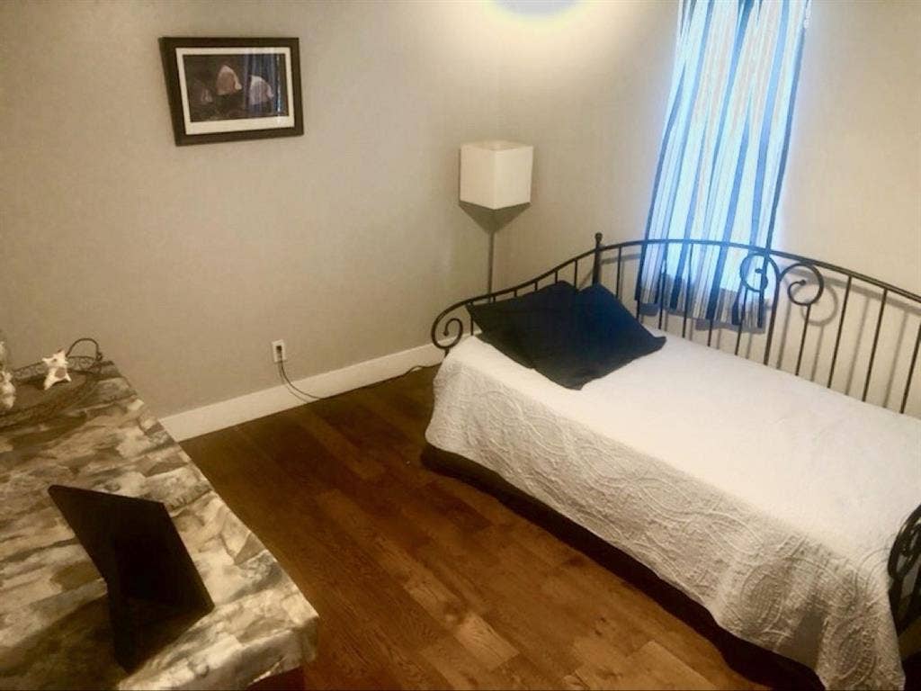 Shared home in St. Marys