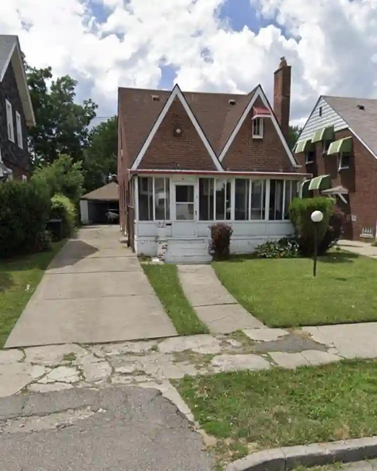 9591 Hartwell, Detroit, MI 48227