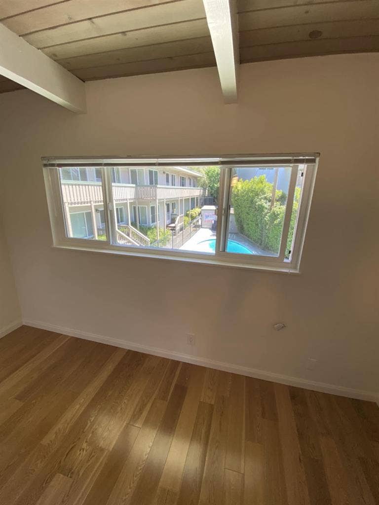 Private room for rent