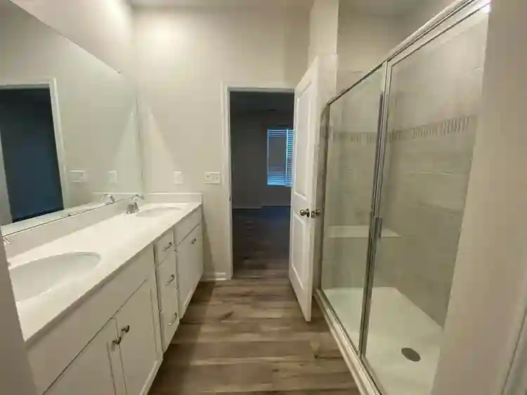4 BR in Charlotte