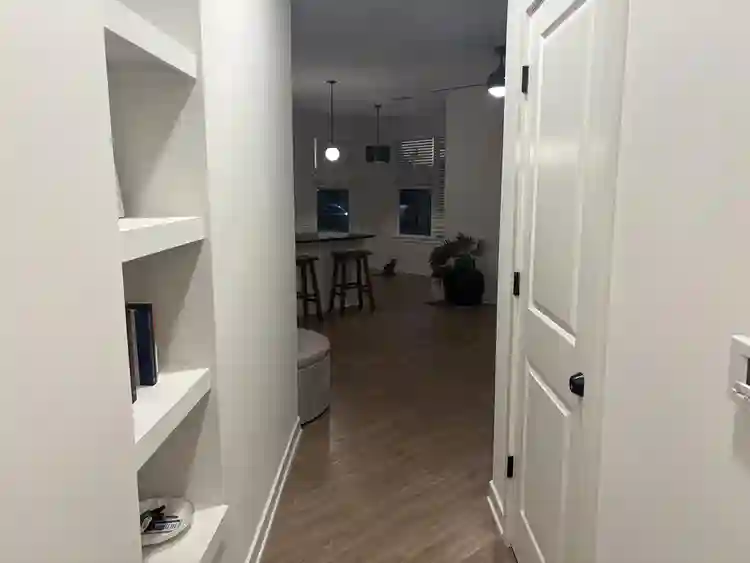 2b/2br less than 10 minutes from PC