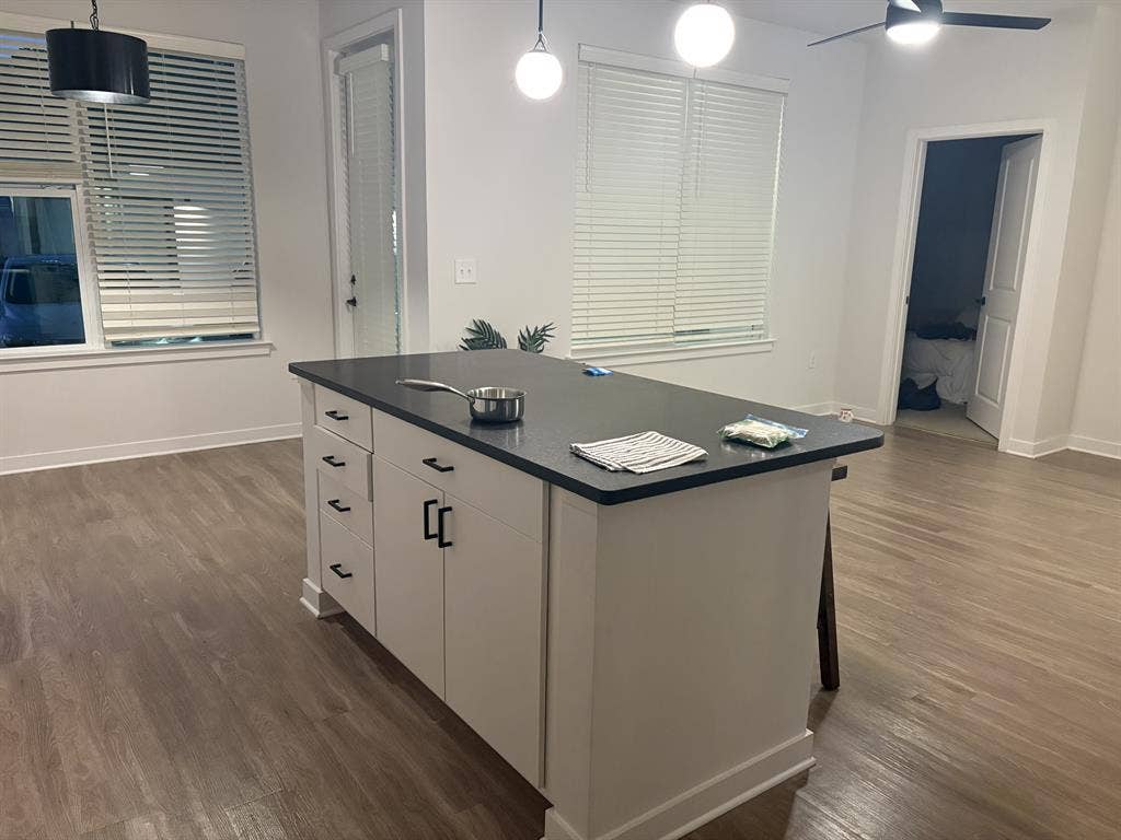 2b/2br less than 10 minutes from PC
