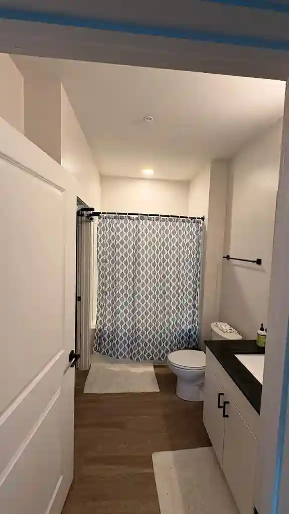 2b/2br less than 10 minutes from PC