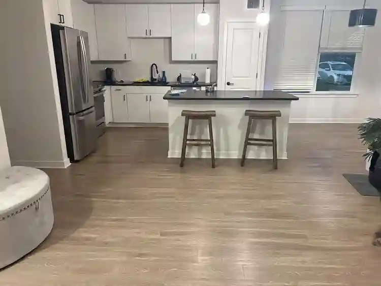 2b/2br less than 10 minutes from PC