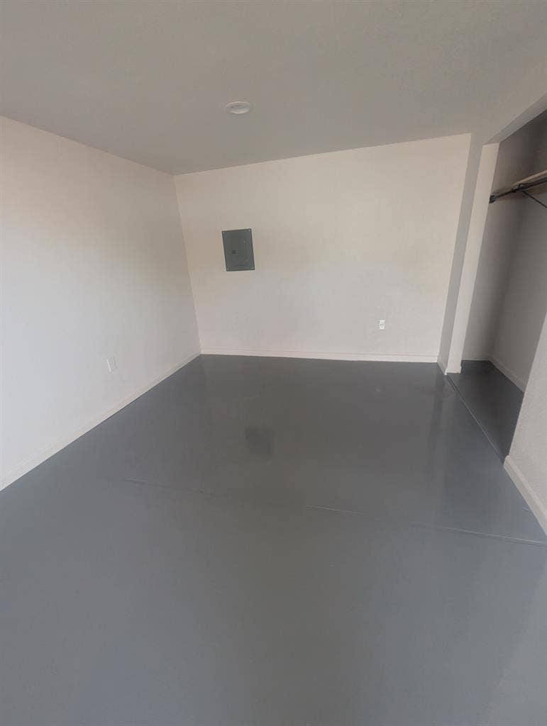 400 sq/ft detached studio