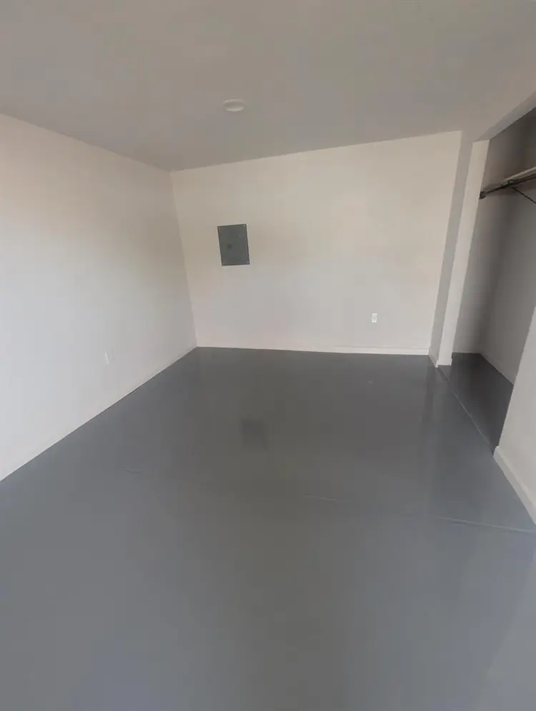 400 sq/ft detached studio