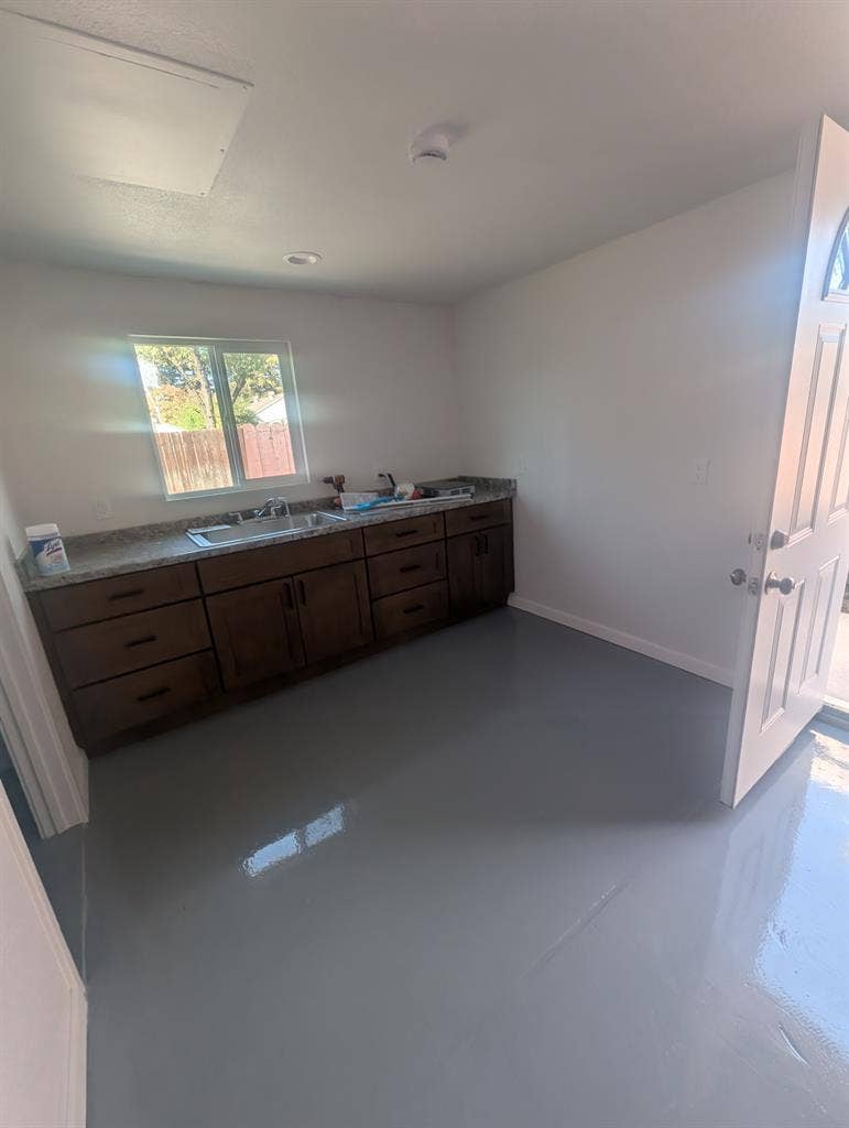 400 sq/ft detached studio