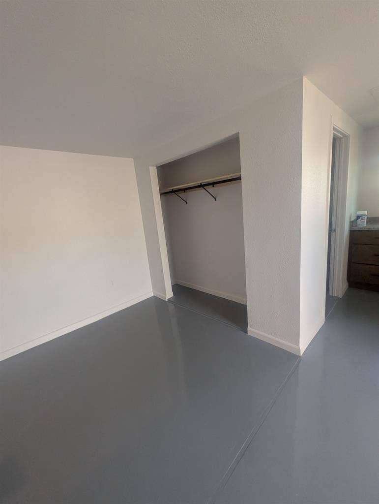 400 sq/ft detached studio
