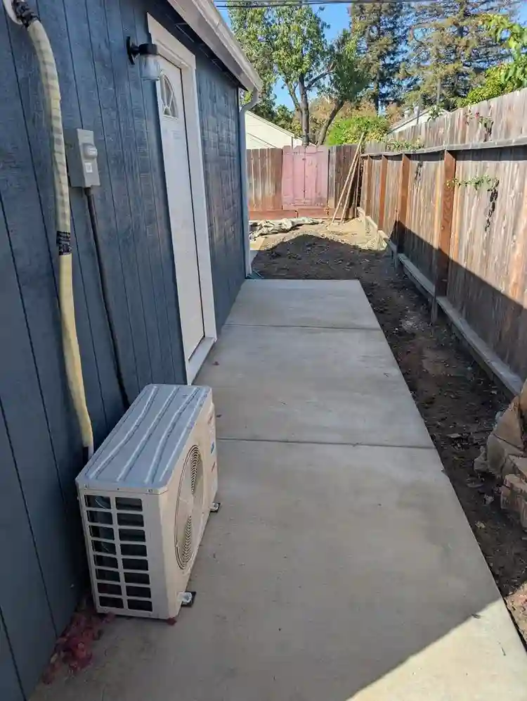 400 sq/ft detached studio