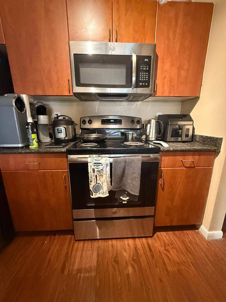 26W Sublease- Priv Bdroom+Priv Bath