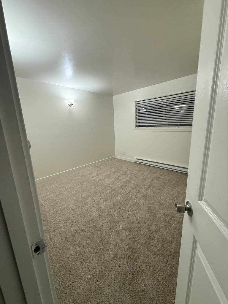 Female Roommate Wanted - Bellevue