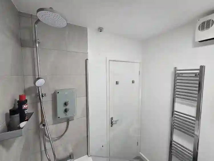 New Barnet - Modern Furnished Room
