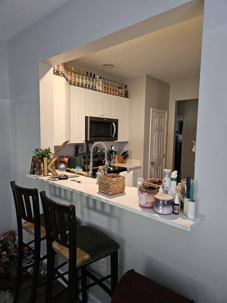 Azalea Trace 1BR Utilities included