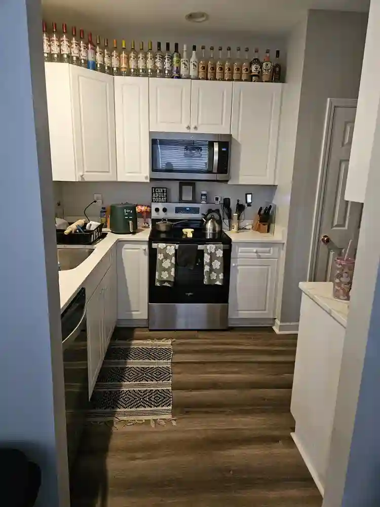 Azalea Trace 1BR Utilities included