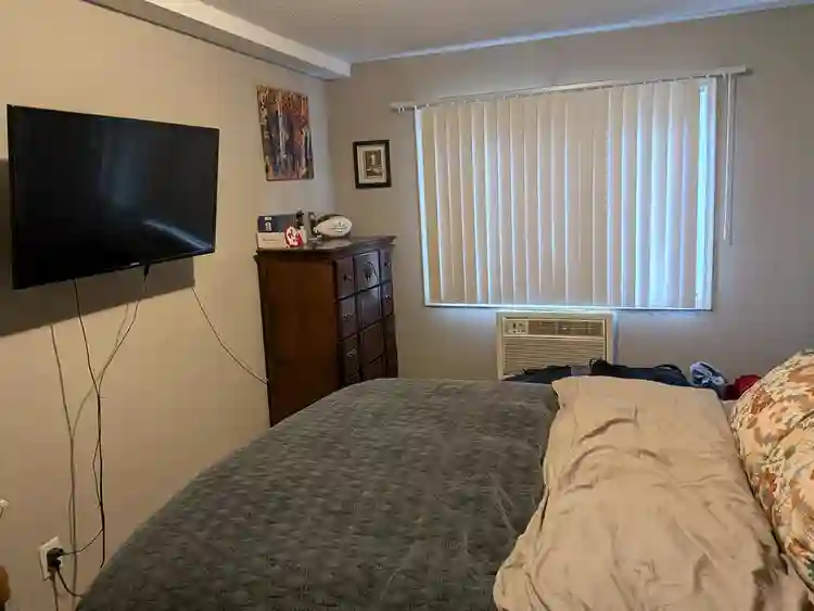 2 bed 1bath in Bloomington for rent