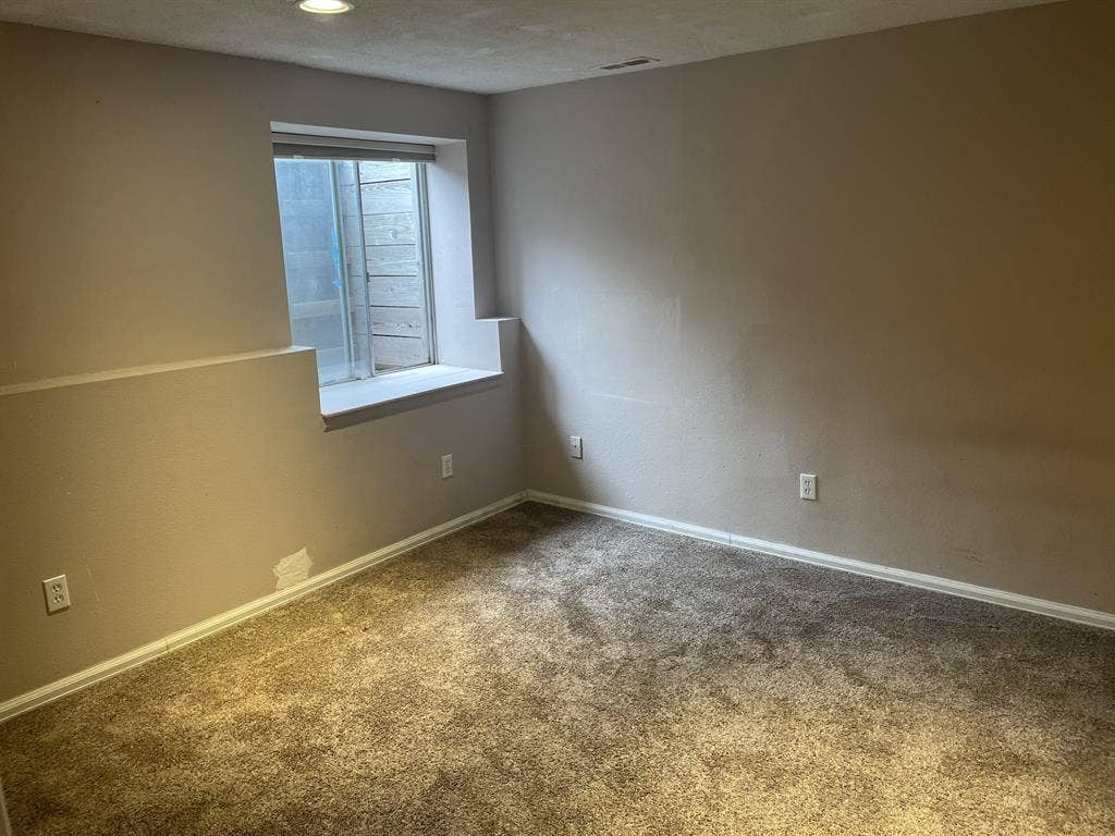 4 Room Basement Suite
