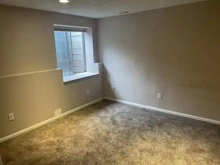 4 Room Basement Suite