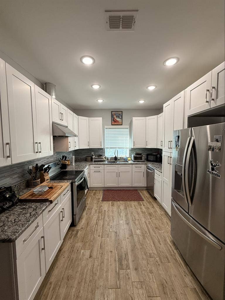 Room for rent in NSB