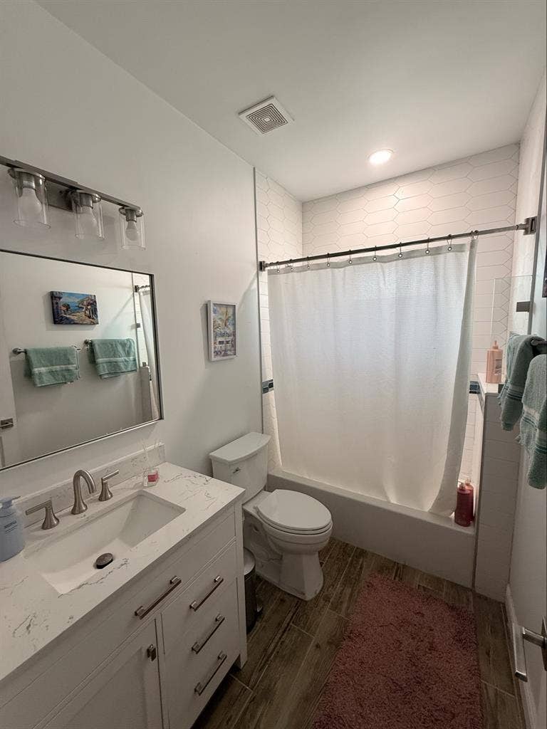 Room for rent in NSB