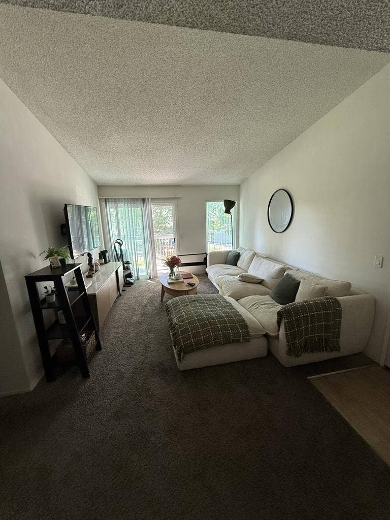 Room in Costa Mesa