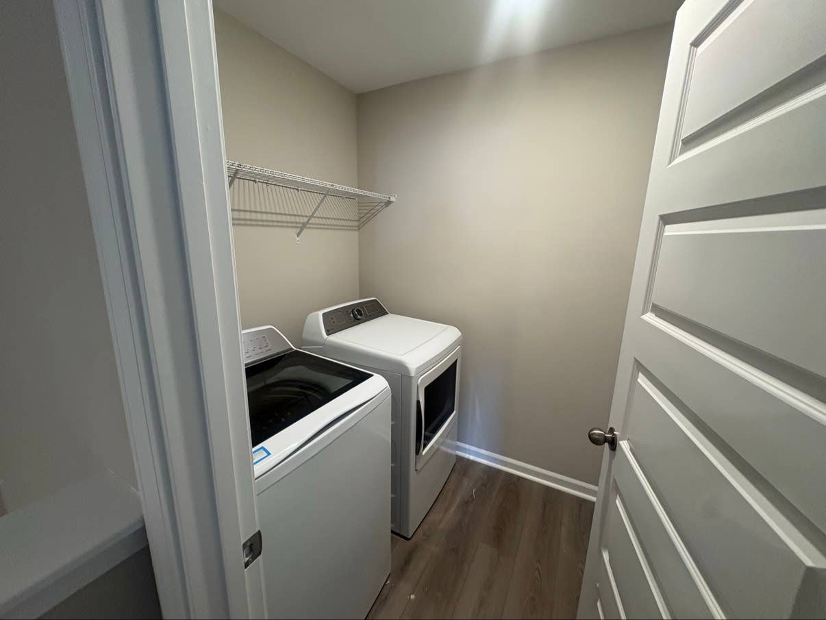 I Need a roommate!!!