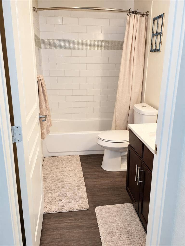 🏡 ROOM FOR RENT – DENTON, TX