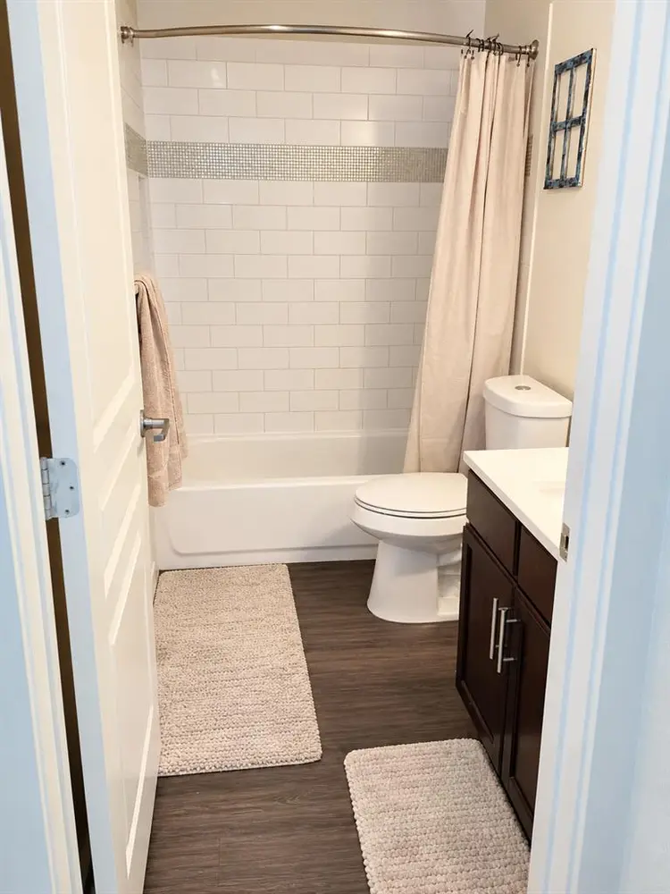 🏡 ROOM FOR RENT – DENTON, TX