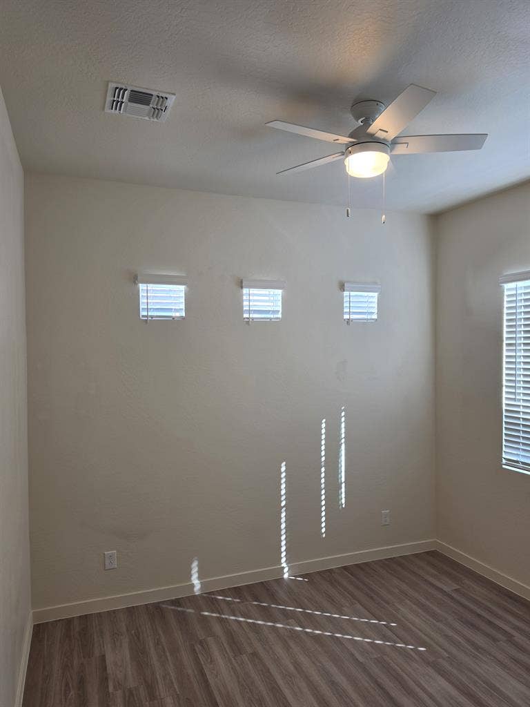 Room w/ private bathroom