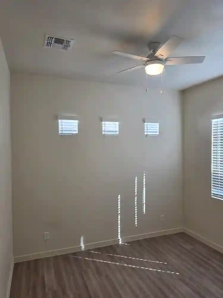 Room w/ private bathroom