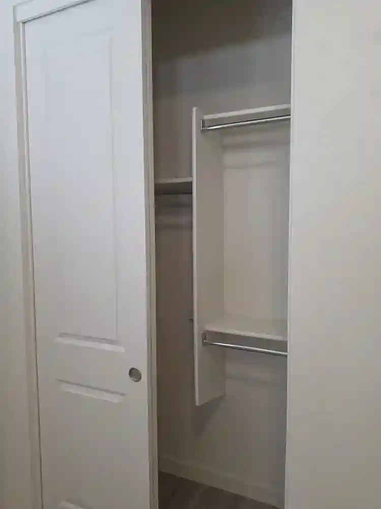 Room w/ private bathroom
