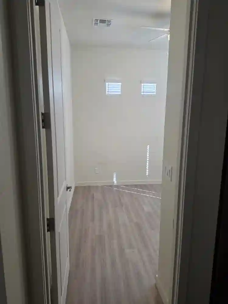 Room w/ private bathroom