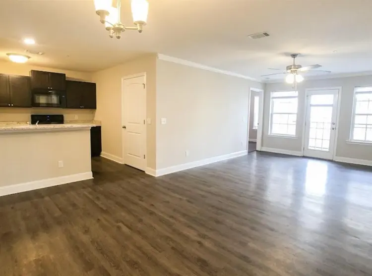 Offering 1 bedroom for $600/Month