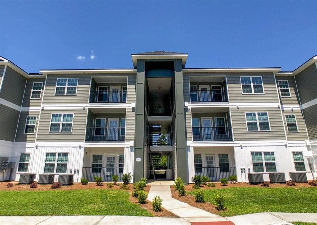 Offering 1 bedroom for $600/Month