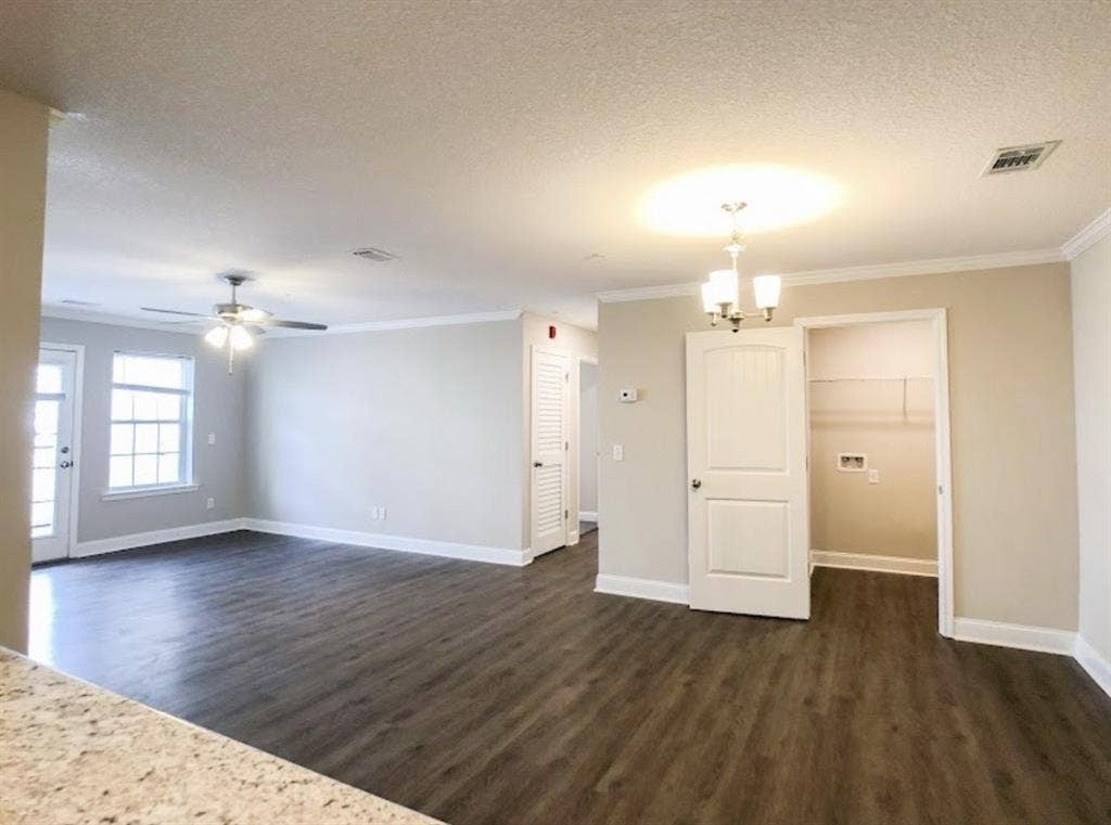 Offering 1 bedroom for $600/Month