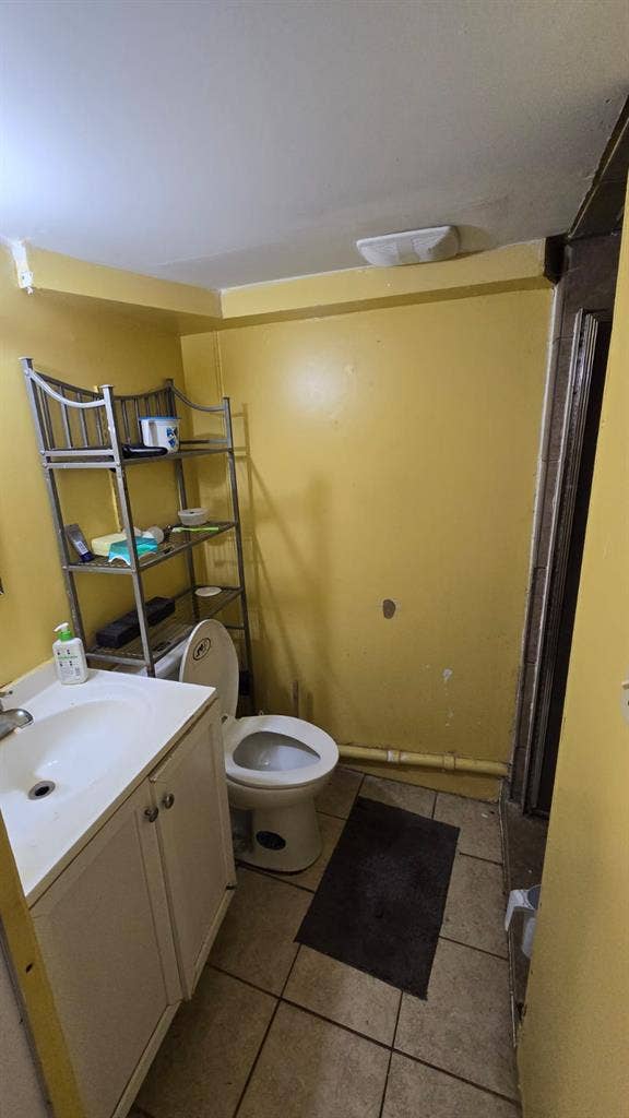 Private room for rent