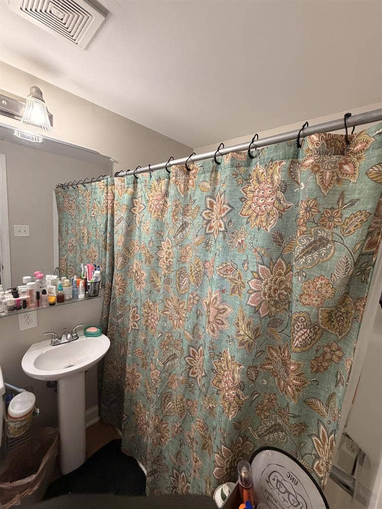 Subleasing apartment: Nov 2026