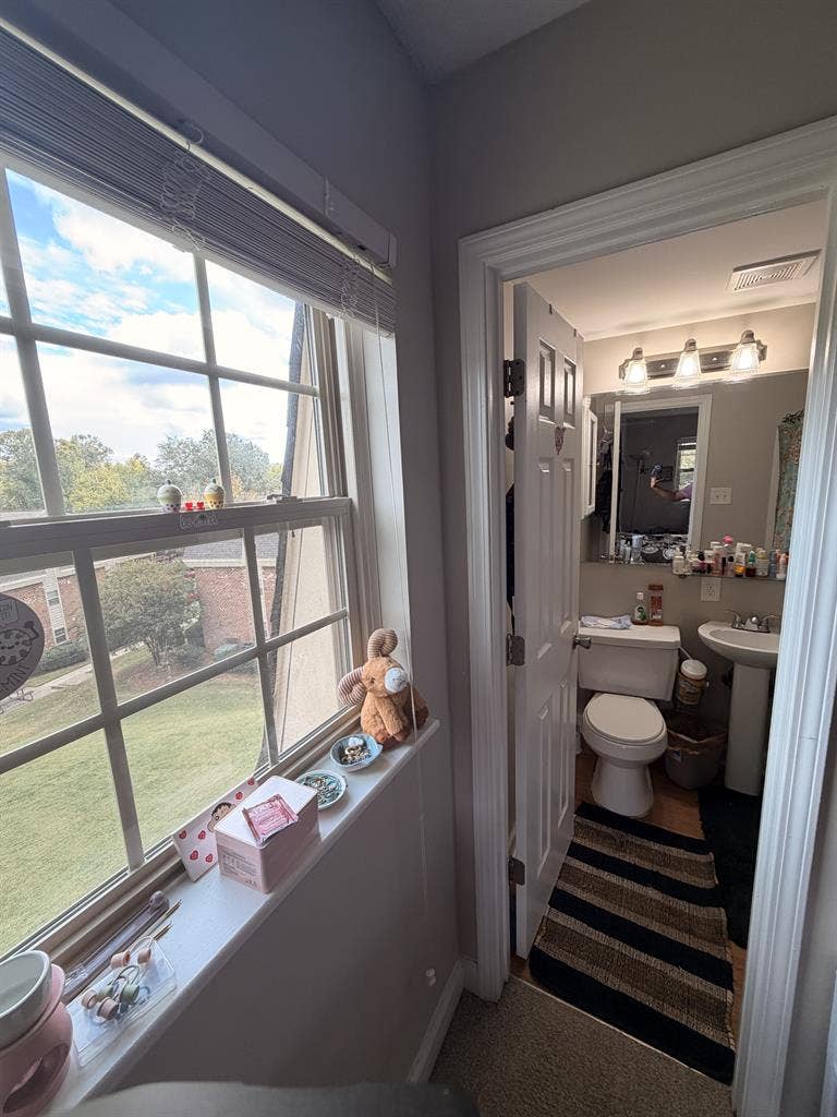 Subleasing apartment: Nov 2026